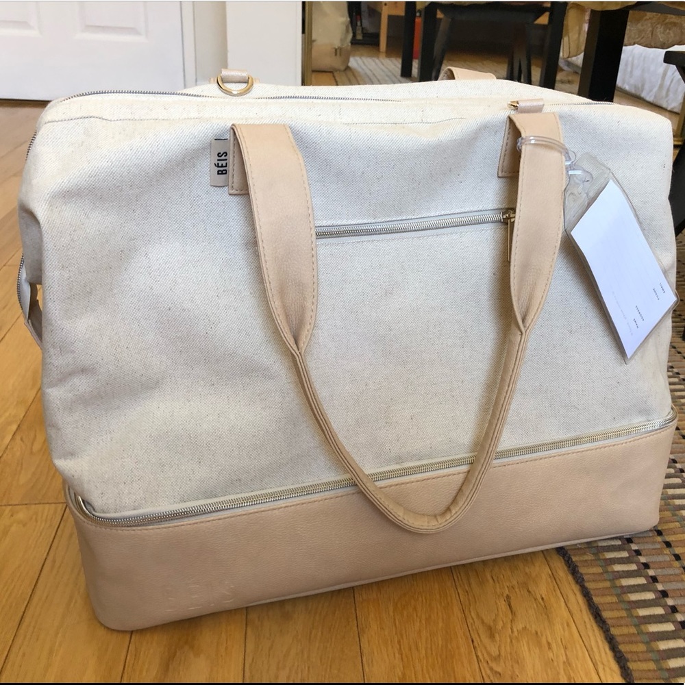 **SOLD** BEIS Weekender Bag in Beige